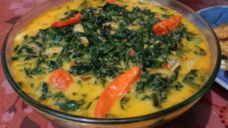 Segarnya Santan, Sayur Daun Pepaya Santan yang Bikin Nagih!