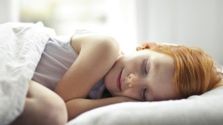 Ketahui Manfaat Tidur Siang untuk Proses Belajar Si Kecil
