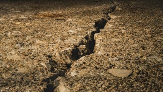 Harus Waspada! Inilah yang Menyebabkan Gempa