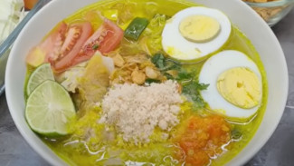 Soto Ayam Lamongan Enak Gurih, Bikin Lidah Bergoyang! Gak Coba? Rugi Banget!