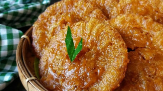 Cara Membuat Kue Cucur Bersarang Sempurna Tanpa Ragi, Ternyata Ini Kuncinya