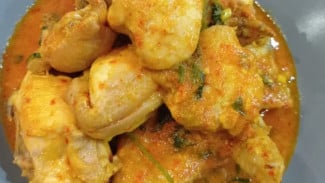 Ayam Woku, Pedas Harum yang Bikin Lapar!