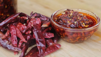 Resep Chili Oil Gurih Homemade Ala Chinese Resto, Wangi dan Gurih Banget!