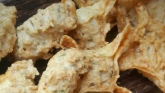 Batagor, Camilan Bandung yang Gurihnya Bikin Ketagihan!