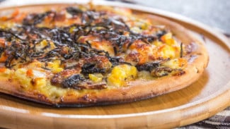 Pizza Jagung Lada Hitam, Sensasi Baru yang Wajib Dicoba di Rumah!