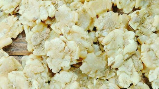 Emping Melinjo Renyah, Camilan Tradisional yang Nikmat dan Gurih