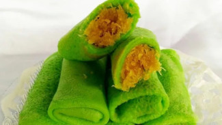 Dadar Gulung Lembut Isi Kelapa, Jajanan Pasar yang Tak Lekang Zaman
