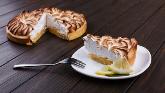 Kombinasi 3 Dessert? Resep Cheesecake Lemon Meringue Mewah!
