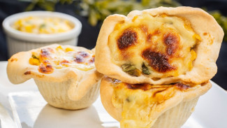 Bukan Zuppa Soup Biasa! Coba Pot Pie Daging Super Renyah