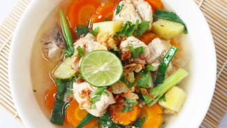 Cara Memasak Sup Ayam Rumahan untuk Pemula yang Enak dan Segar, Kamu Sudah Coba Trik Simpel Ini?