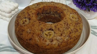 Manfaatkan Pisang Matang di Rumah, ini Resep Bolu Pisang yang Lembut dan Harum