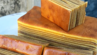 Lapis Legit Khas Belanda, Aroma Rempahnya Bikin Mabuk!