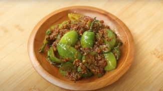 Resep Cabai Gendot Sambal Rebon, Pedasnya Bikin Keringetan!
