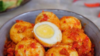Telur Balado Merah Merona, Lauk Andalan Sehari-hari!