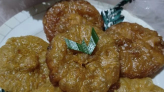 Kue Cucur Khas Betawi ini Legitnya Kebangetan!