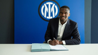 Ange-Yoan Bonny, Pemain Baru Inter yang Kenakan Jersey Nomor 14