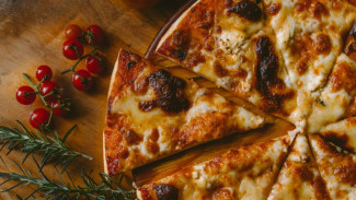 Bikin Pizza Tinggi Protein yang Lezat dan Sehat Tanpa Tepung