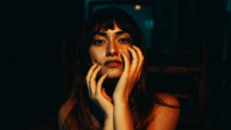 Positif yang Mematikan, Mengapa Toxic Positivity Bisa Menghancurkan Mental?