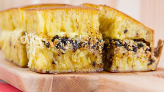 Resep Martabak Manis Rumahan yang Bisa Dibuat Pakai Teflon