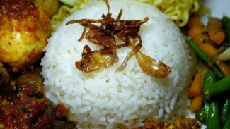 Nasi Campur Jawa, Perpaduan Rasa yang Bikin Kangen Rumah