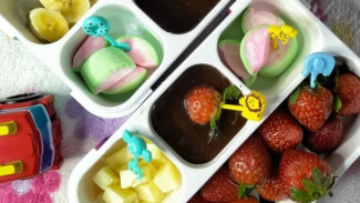 Fondue Lumeran Surga, Camilan Elegan yang Bikin Hati Meleleh!