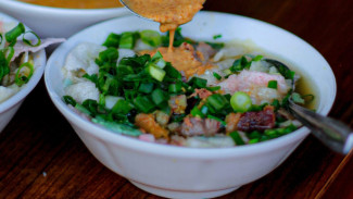 Resep Soto Sokaraja Asli Banyumas! Gurihnya Nampol Komplit dengan Sambal Kacang Segar