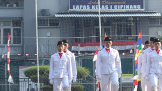 Suara Tangis di Balik Jeruji ! Napiter Kibarkan Merah Putih dengan Air Mata Haru