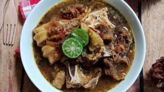 Resep Sop Konro Makassar, Gurih Pedas yang Bikin Nagih
