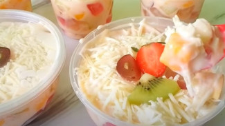 Resep Salad Buah Enak & Creamy, Segar Banget dan Bikin Nagih!