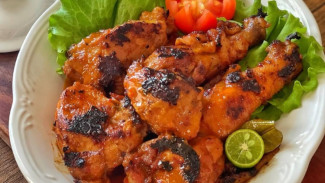 Resep Ayam Bumbu Rujak Panggang, Pedas Manis Gurih Khas Nusantara