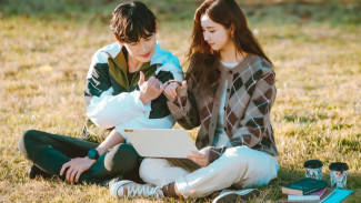 7 K-Drama yang Bukan Sekadar Romansa, Tapi Juga Tentang Impian & Kedewasaan Emosional