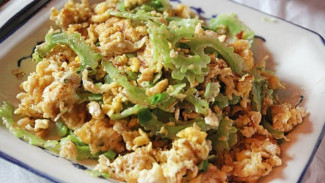 Rahasia Masak Tumis Pare Telur Gurih Tanpa Rasa Pahit