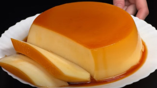 Cuma 3 Bahan, Jadilah Karamellpudding Super Lembut yang Bikin Semua Orang Jatuh Hati!