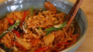 Bikin Nagih! Rabokki Homemade, Pedas dan Kenyal!