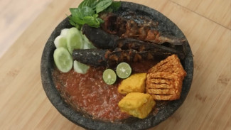 Resep Pecel Lele Lamongan, Rahasia Lezat di Balik Sambal Nampol