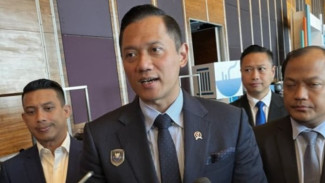 AHY Sindir Usulan Gerbong Merokok, “Fokusnya Konektivitas, Bukan Rokok”