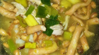 Bubur Ayam Cianjur, Gurih Lembutnya Bikin Sarapan Tak Terlupa!