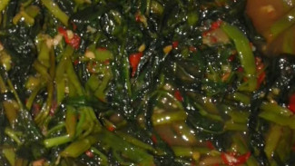 Cah Kangkung Jawa, Gurih Pedasnya Bikin Lidah Bergoyang!