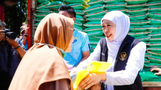 Gubernur Jatim Khofifah Gelar Pasar Murah di Sumenep untuk Kendalikan Inflasi dan Tekan Harga Pangan