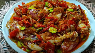 Coba Sekarang! Resep Cumi Balado Super Pedas yang Bikin Nambah Nasi Terus!