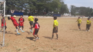 2 Gol Tanpa Balas! SDN 1 Bajulmati Resmi Jadi Penguasa Gugus 05