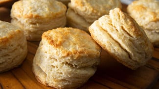 Resep dan Cara Membuat Biskuit Homemade yang Empuk, Renyah, dan Praktis