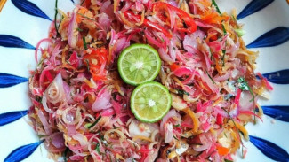 Resep Sambal Matah Teri Kecombrang,  Sajian Pedas Segar dan Menggugah Selera