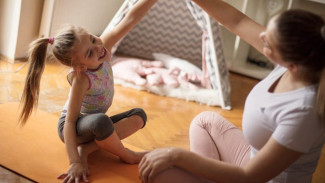 Tips Atasi Stres Jadi Orangtua, Jaga Kesehatan Mental dengan Cara Praktis