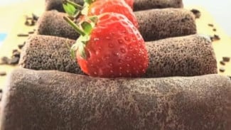 Dadar Gulung Cokelat Lumer, Manis Modern Bikin Nagih!