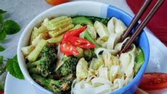 Vegetarian Curry Laksa, Kuah Gurih Rempahnya Bikin Hati Bahagia!