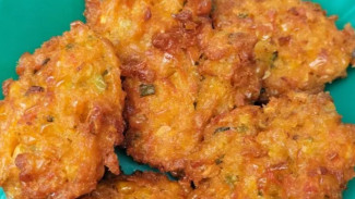 Dadar Jagung Renyah, Camilan Jadul yang Bikin Susah Berhenti!