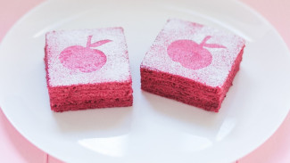 Mau Buat Brownies Yang Berbeda? Yuk Cobain Brownies Kukus Stroberi Pop Ice!