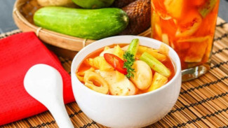 Asinan Buah,  Pilihan yang Sempurna untuk Melepas Dahaga