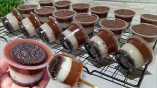 Cara Membuat Puding Cokelat Oreo Cup Super Gampang